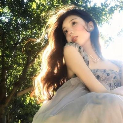 美女和液体人